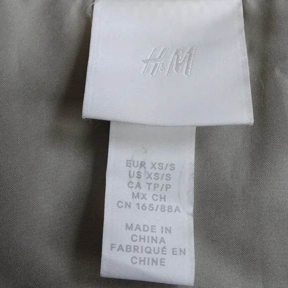 *NWOT* H&M Quilted Liner Lightweight Padded Vest, Sage Green, Size XS/S - Picture 4 of 5